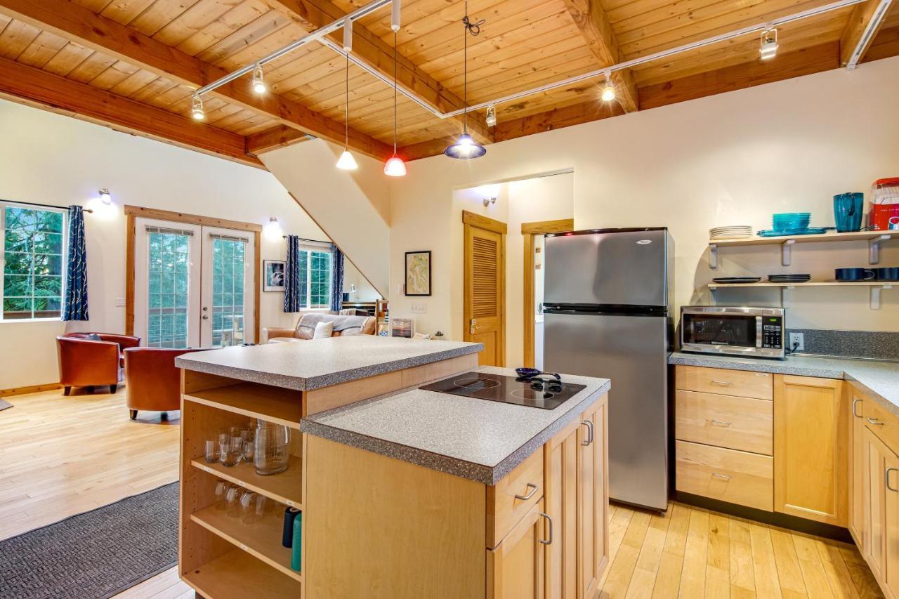 Camano Writer'S Cottage Экстерьер фото